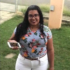 Meet your Posher, Jennifer